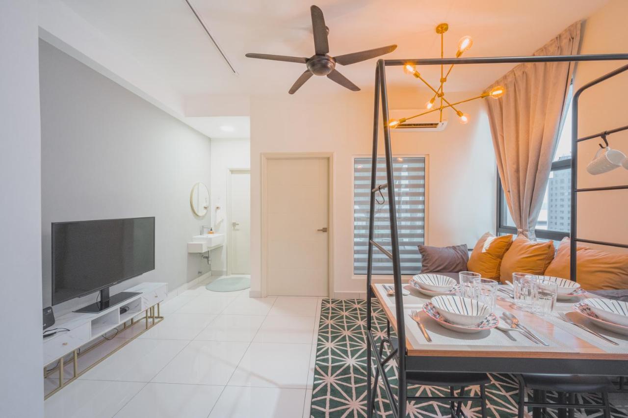 Apartment Arte Mont Kiara By Airhost
